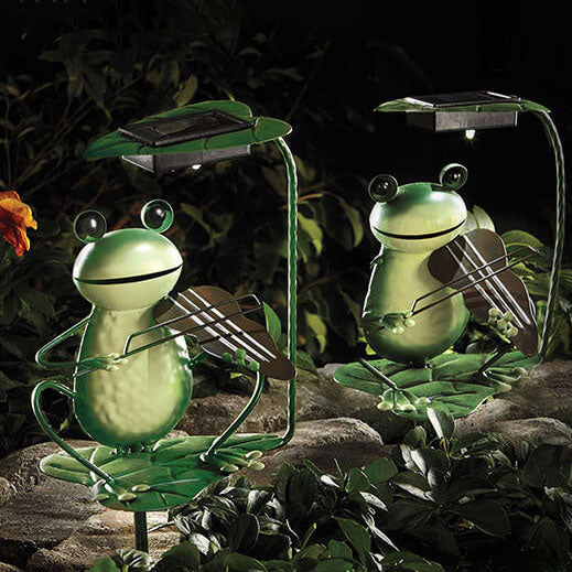 Lampadaire décoratif solaire GardenFrog - Lampe de jardin ludique