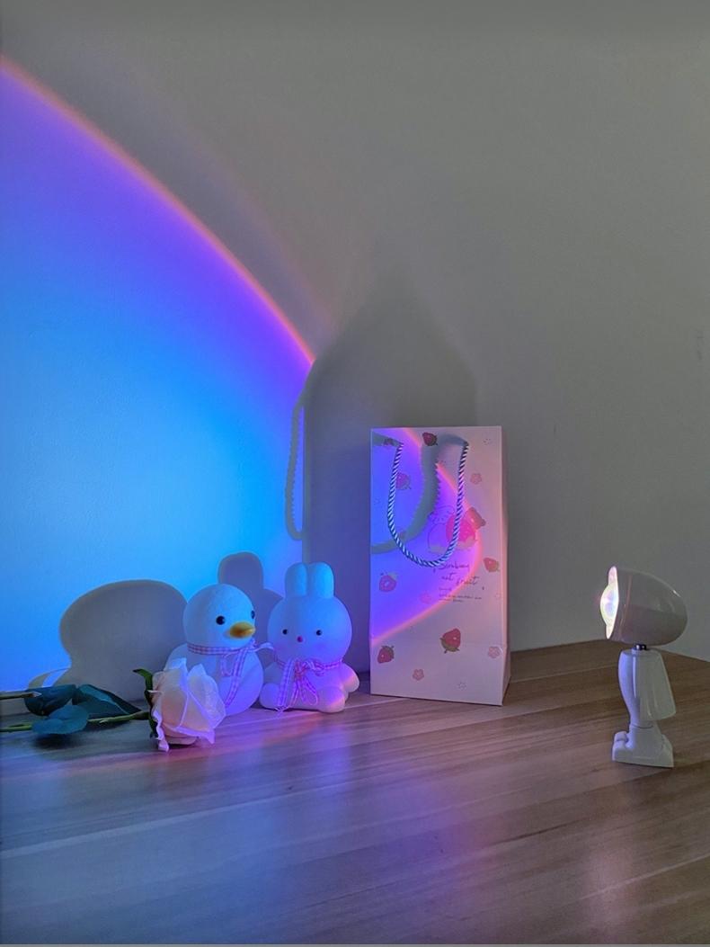 Lampe de Chevet LED Astronaute CosmoGlow – Créez une Ambiance Cosmique Magique