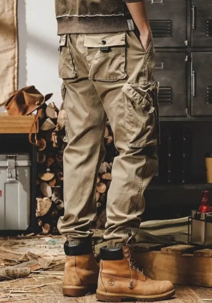 Calvin - Pantalon cargo pour homme avec jambes coniques et design à poches multiples