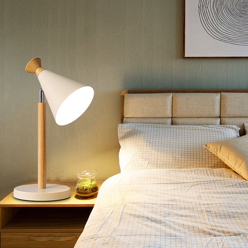 NordicGlow – Lampe rustique moderne au design conique