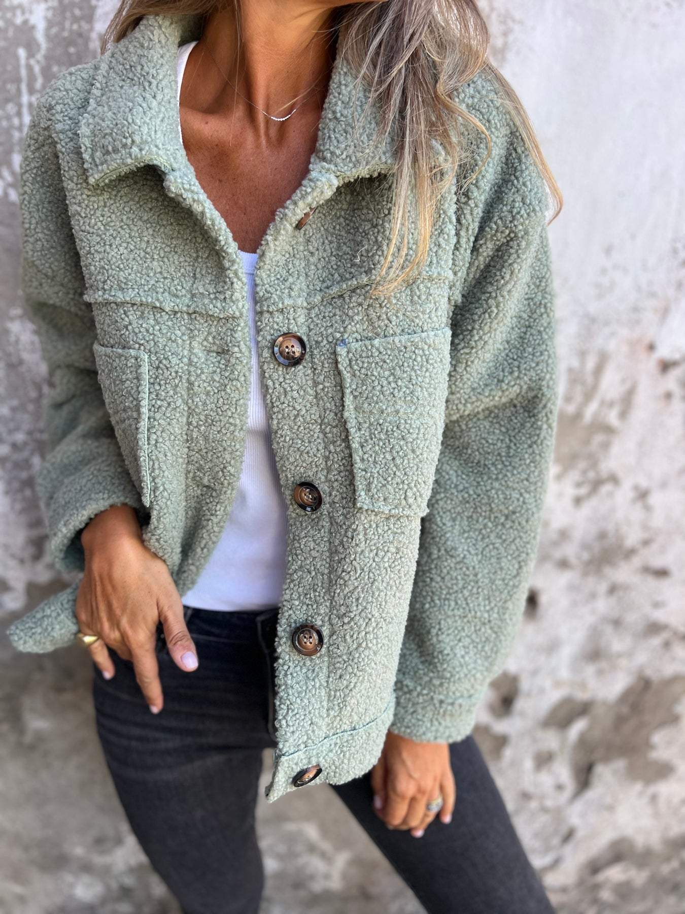 Rowena - Veste polaire boutonnée Teddy pour femme avec poches plaquées