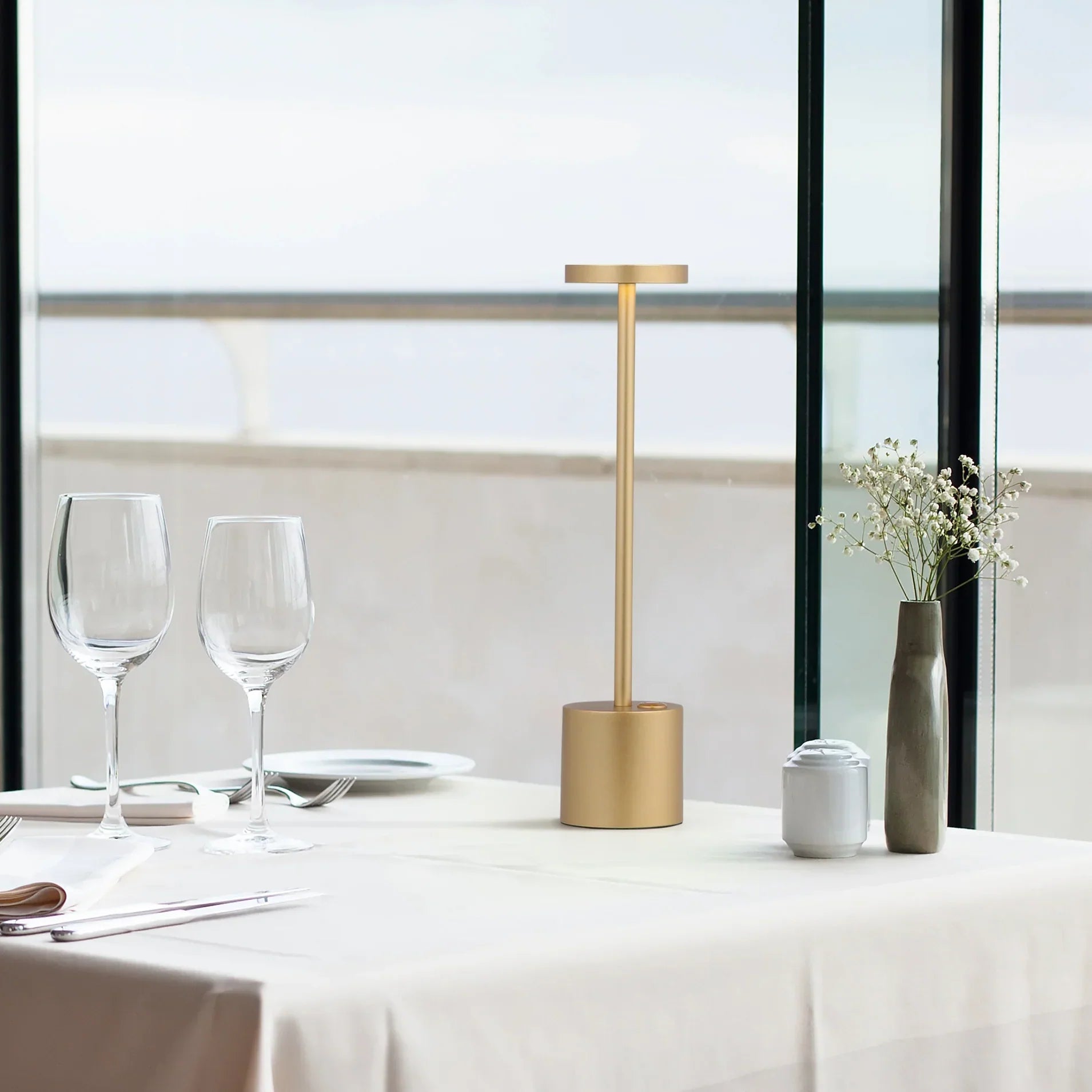 ModernFlair - Lampe de table rechargeable élégante