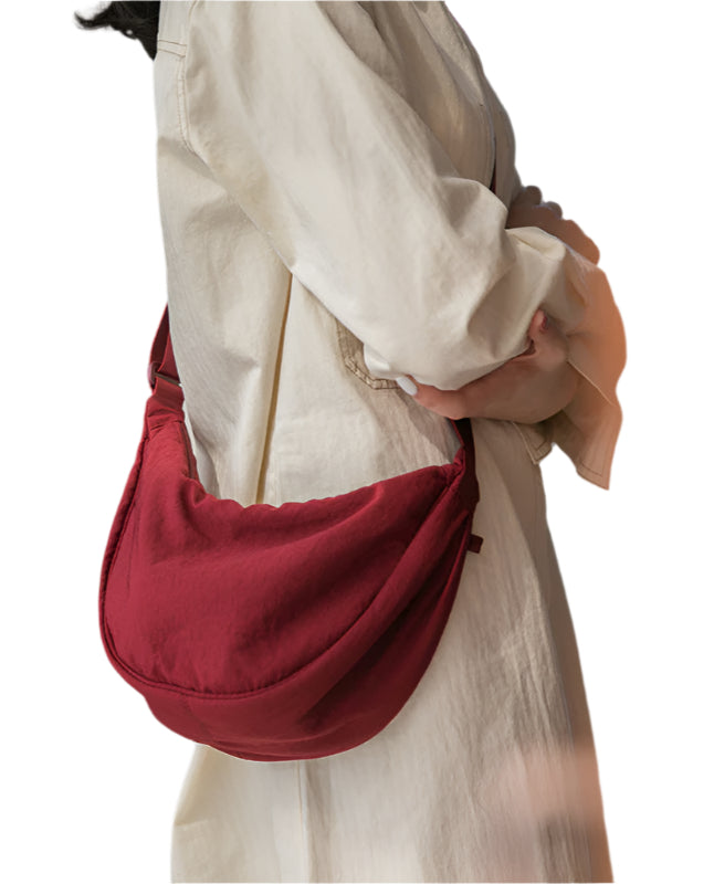 CurveCross - Sac crossbody courbé élégant pour une mode en déplacement