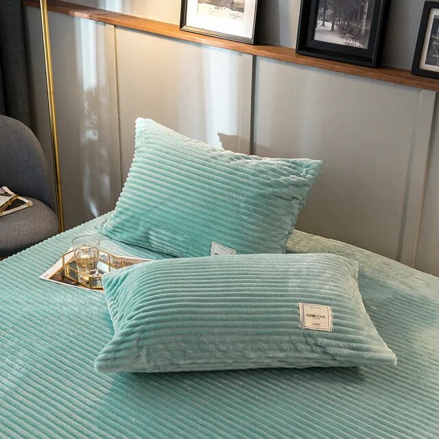 FluffyHaven Couverture en Peluche Douce – Confort et Chaleur Ultimes