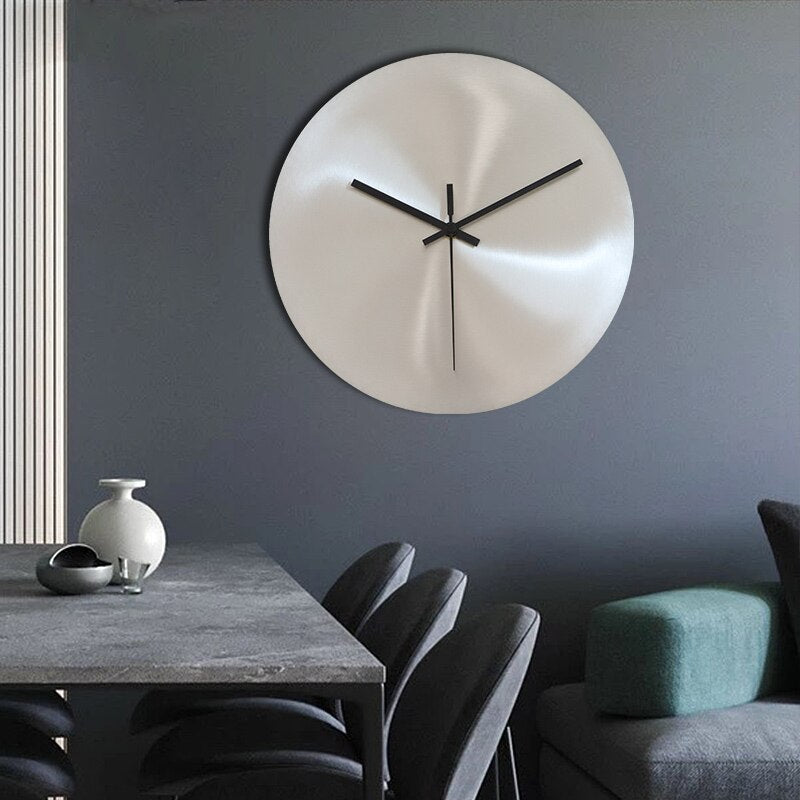 Horloge murale minimaliste Aiden Luxe – Élégance intemporelle pour les intérieurs modernes