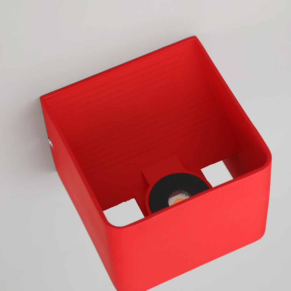 Plafonnier carré au design unique