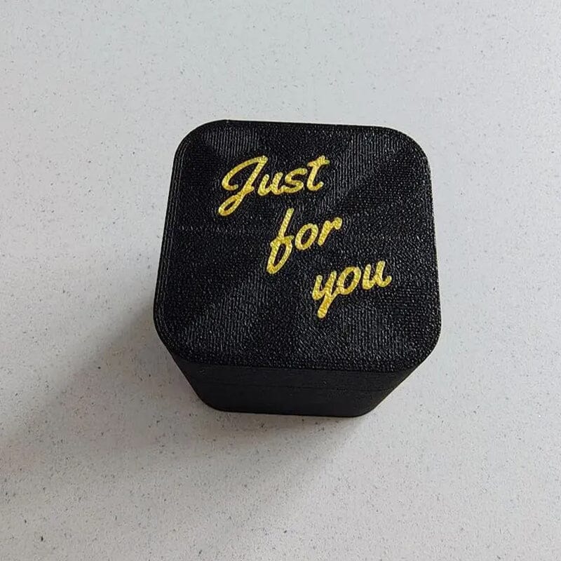 Langue de boeuf dans une boîte