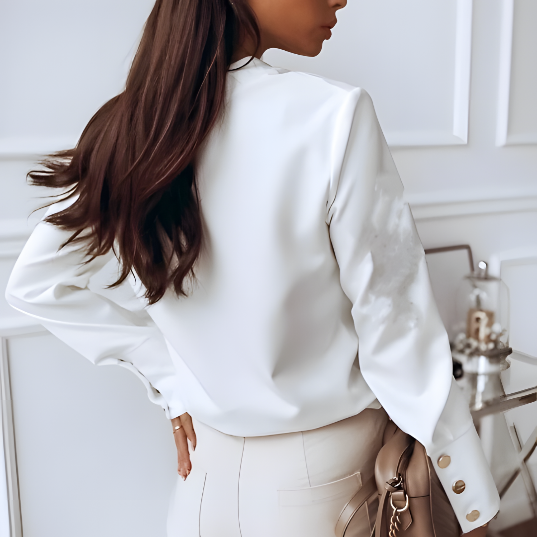 Elora – Élégante blouse à manches longues avec des boutons