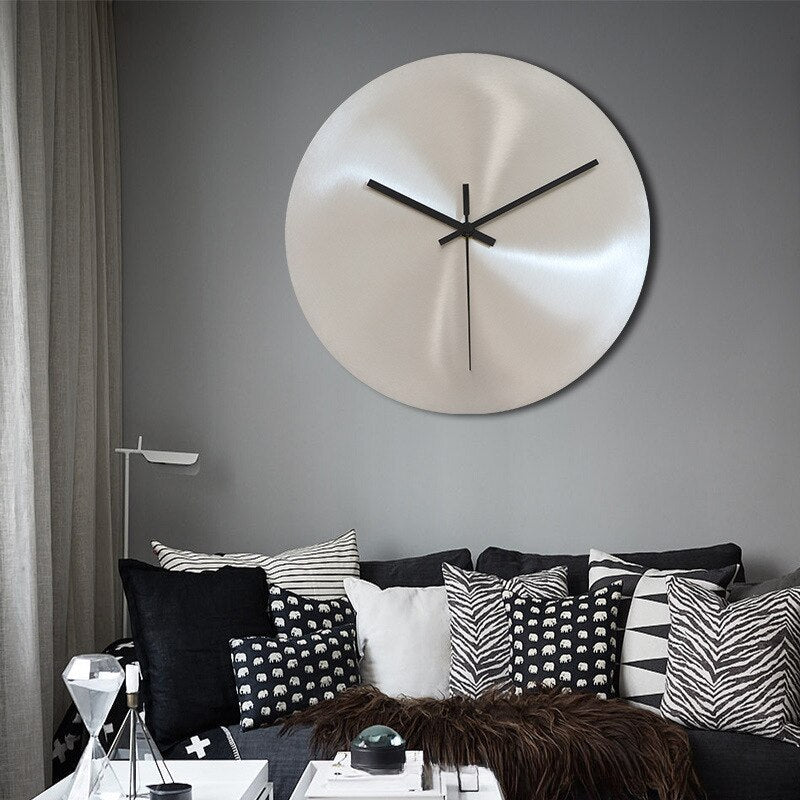 Horloge murale minimaliste Aiden Luxe – Élégance intemporelle pour les intérieurs modernes