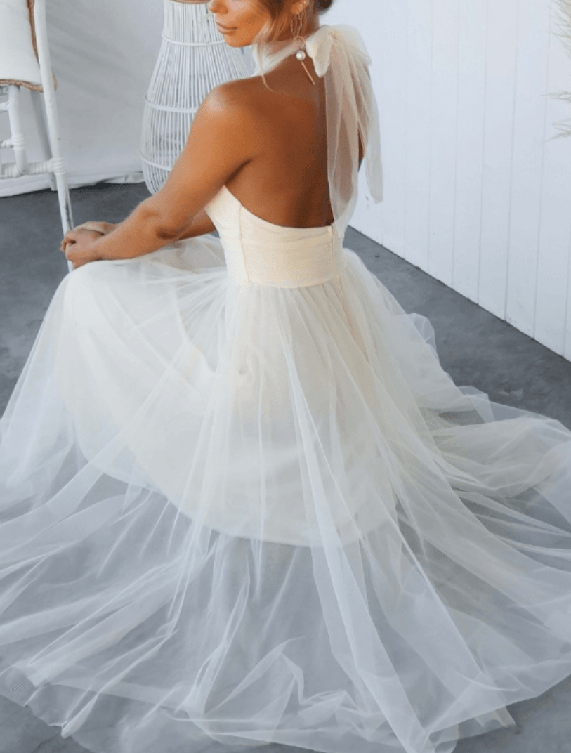 Precella - Élégante robe midi en tulle dos nu