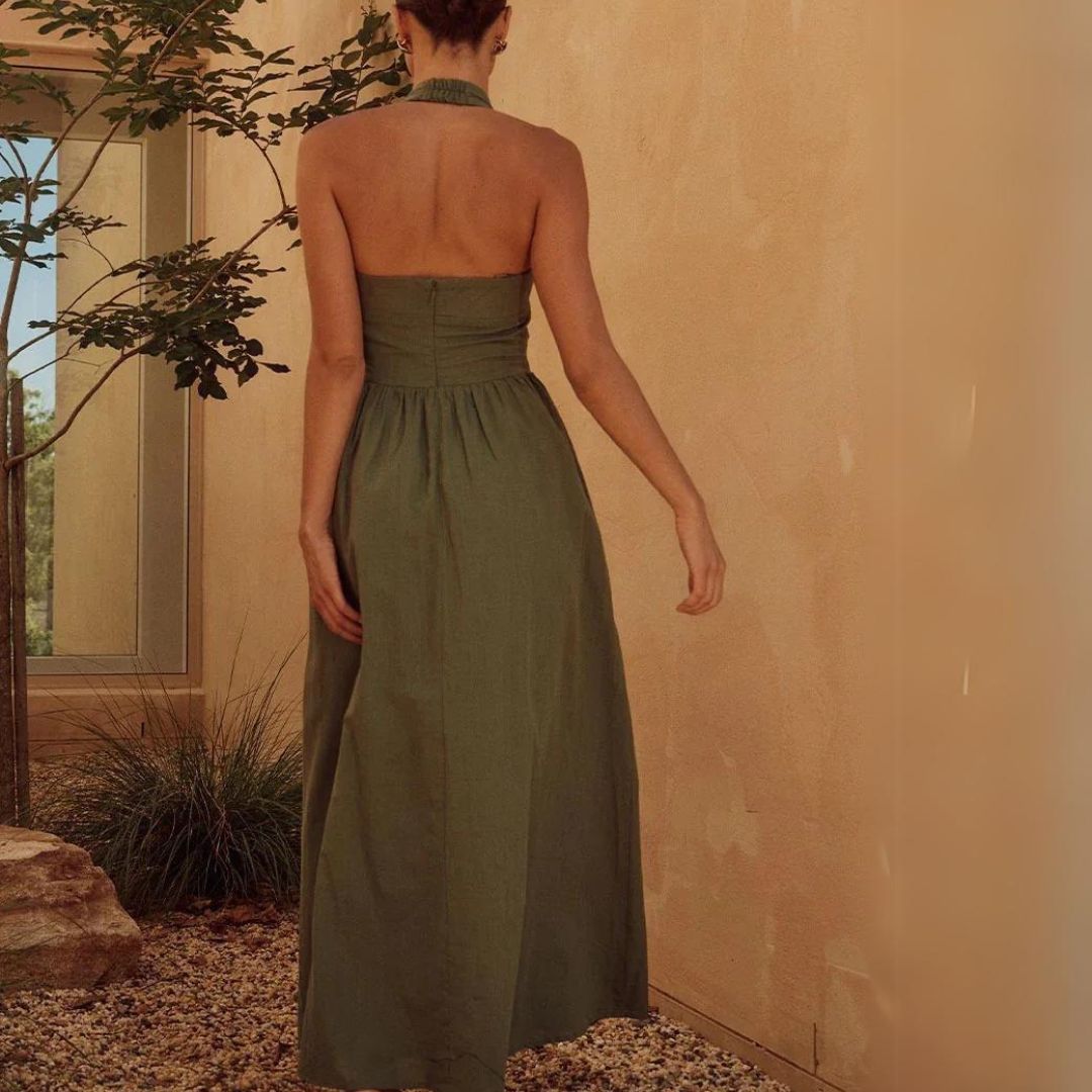 Pernilla – Robe Maxi Élégante avec Décolleté Halterneck