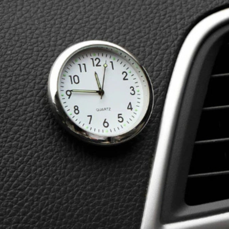 Horloge de voiture analogique Mini AutoTime – Design adhésif et élégant pour l'intérieur de voiture
