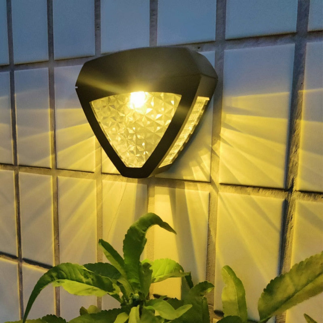 SolarLuxor – Lampe d'extérieur alimentée par solaire avec élégance égyptienne