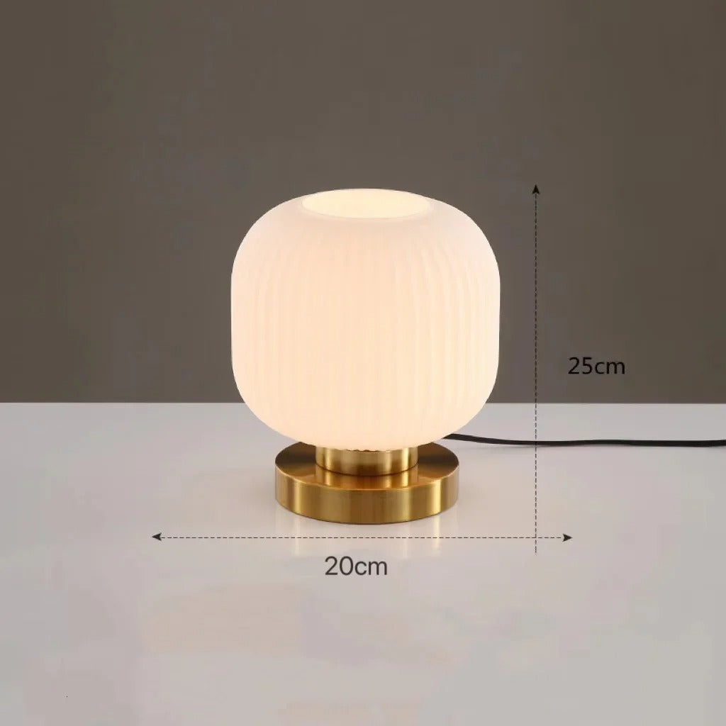 Lampe de table élégante AuraGlow – Design strié avec éclairage ambiant