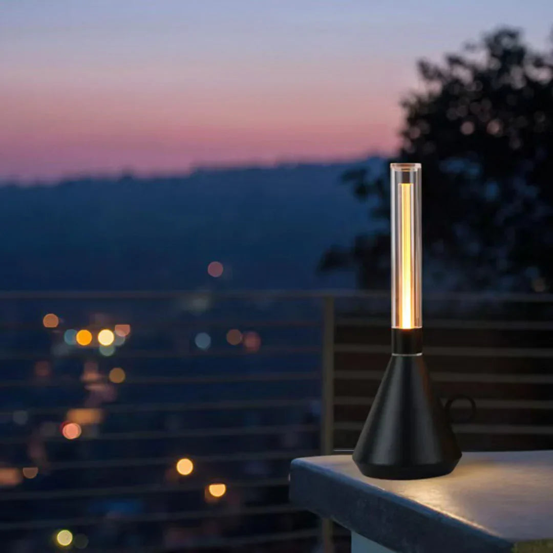 LumiCone - Lampe de table LED moderne avec tube transparent et base conique