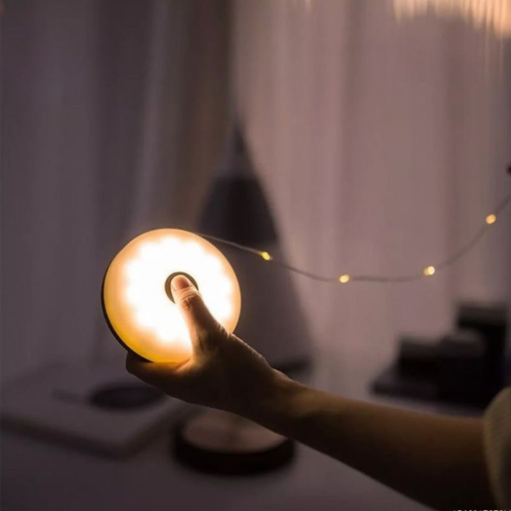 LumiFlex - Bande LED portable rechargeable avec câble rétractable et support