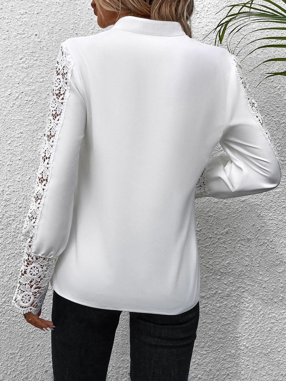 Luna – Élégante blouse à manches longues avec décolleté en V