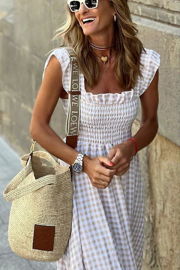 Mona - Robe maxi à carreaux charmante avec taille smockée