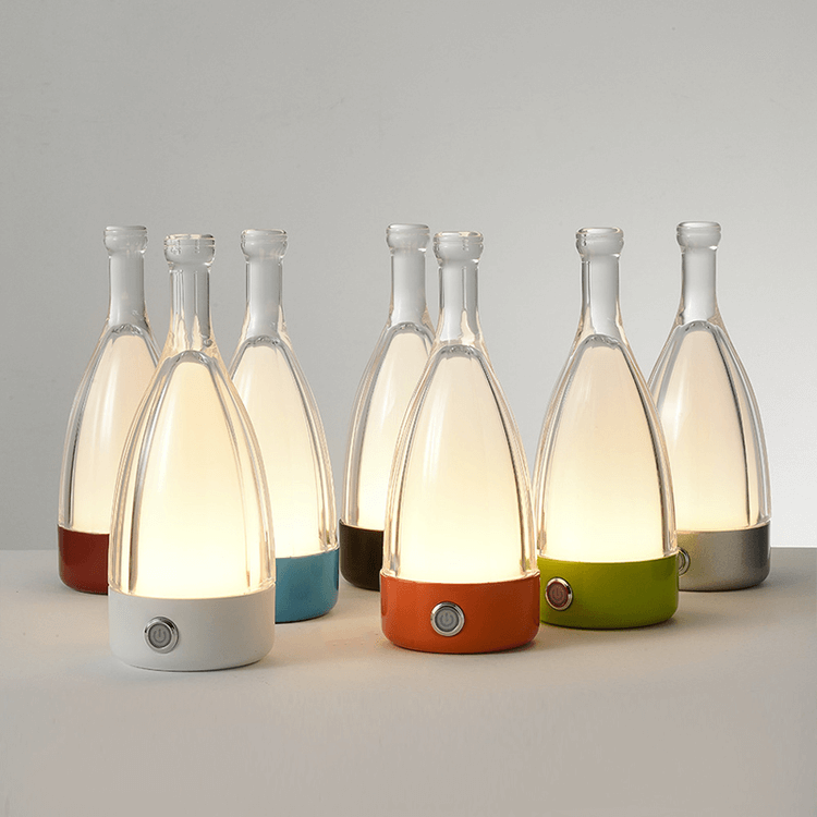 LuminaBottle - Lampe de table en forme de bouteille avec chargeur USB
