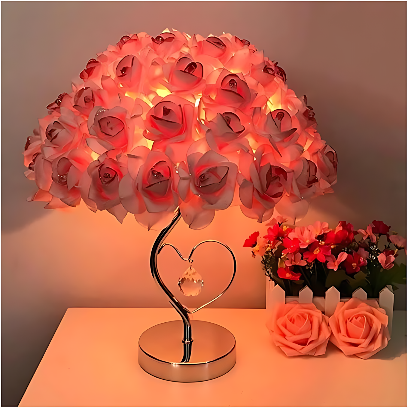 RoseLuxe - Lampe décorative élégante avec support en argent