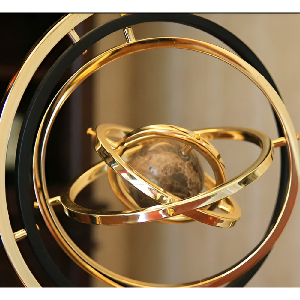 Aurevia – Sculpture faite à la main avec socle en marbre pour une décoration intérieure élégante