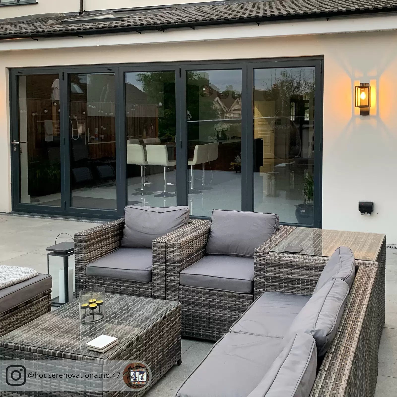 LumiGlow – Applique murale extérieure industrielle moderne