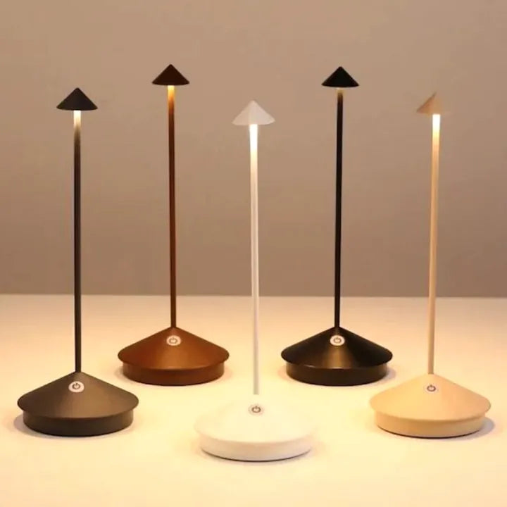 LumaGlow - Lampe de bureau LED minimaliste et écoénergétique