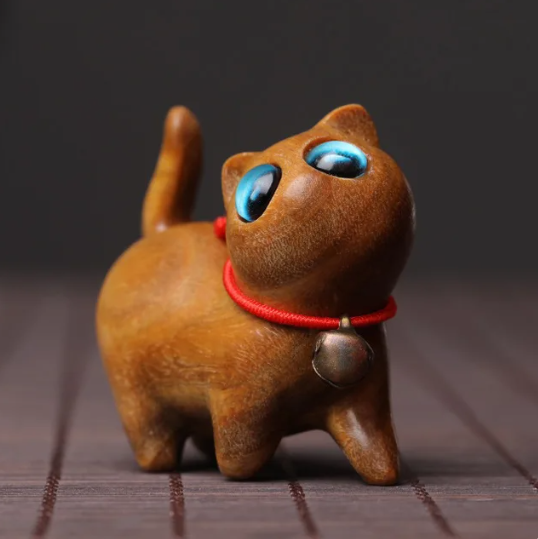 Jolis figurines de chats pour la décoration