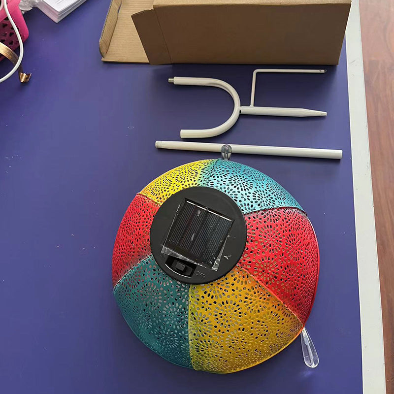 Décoration de jardin extérieure avec projection LED chaude