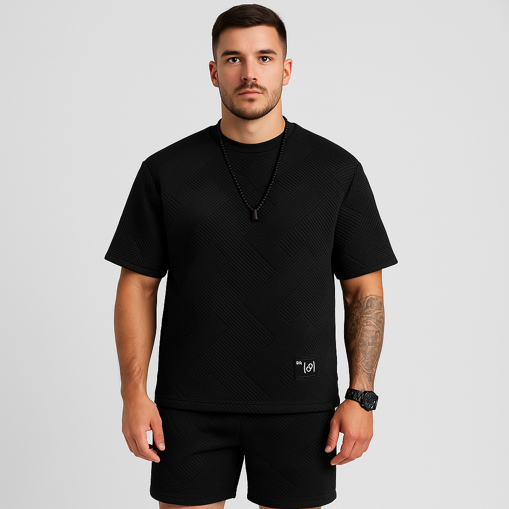 Ensemble structuré pour hommes en deux pièces – haut à manches courtes avec col rond et short jacquard assorti