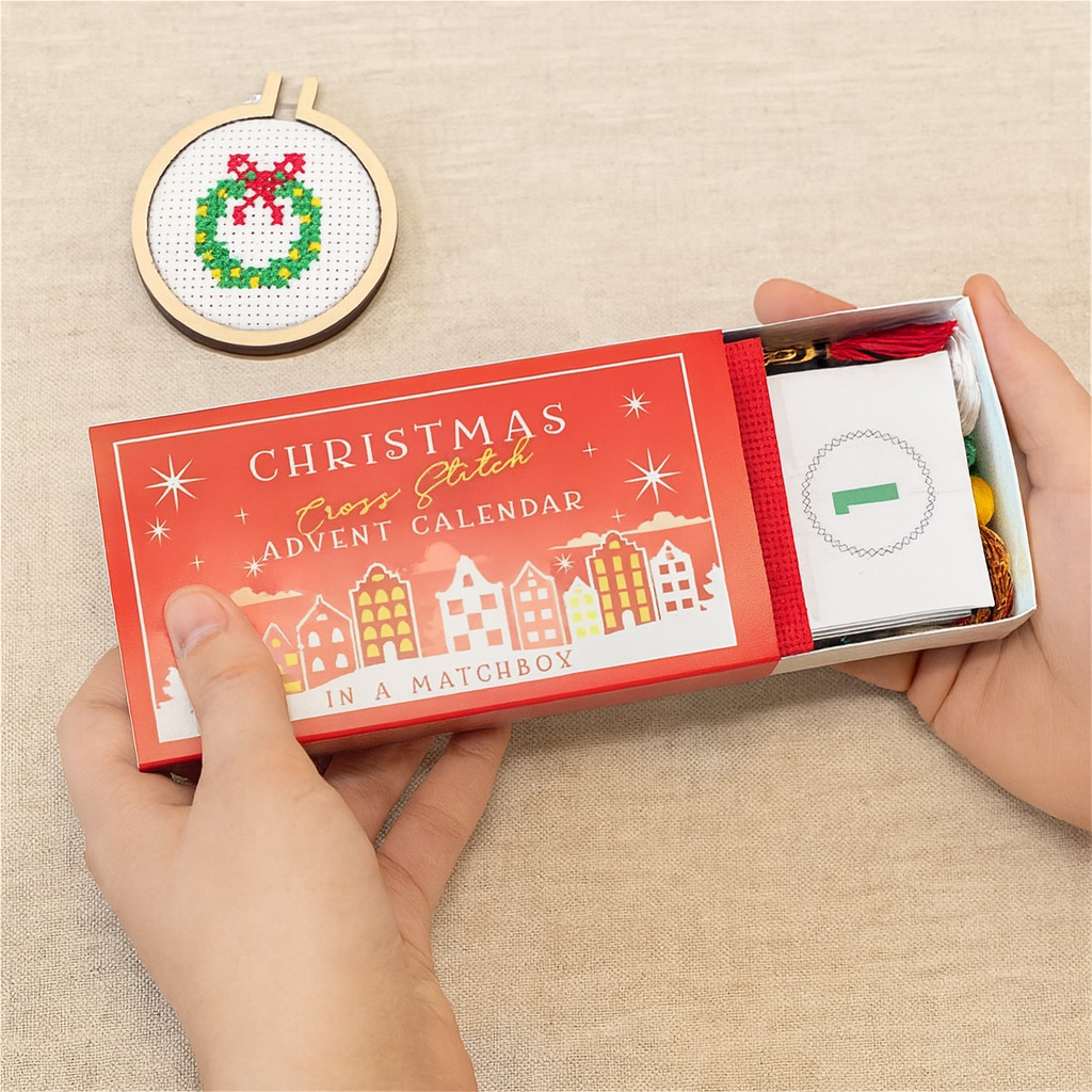 Calendrier de l'Avent brodé de Noël
