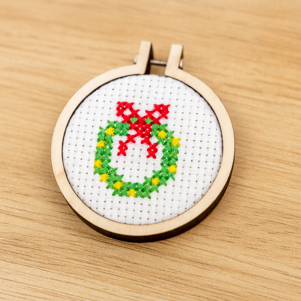 Calendrier de l'Avent brodé de Noël