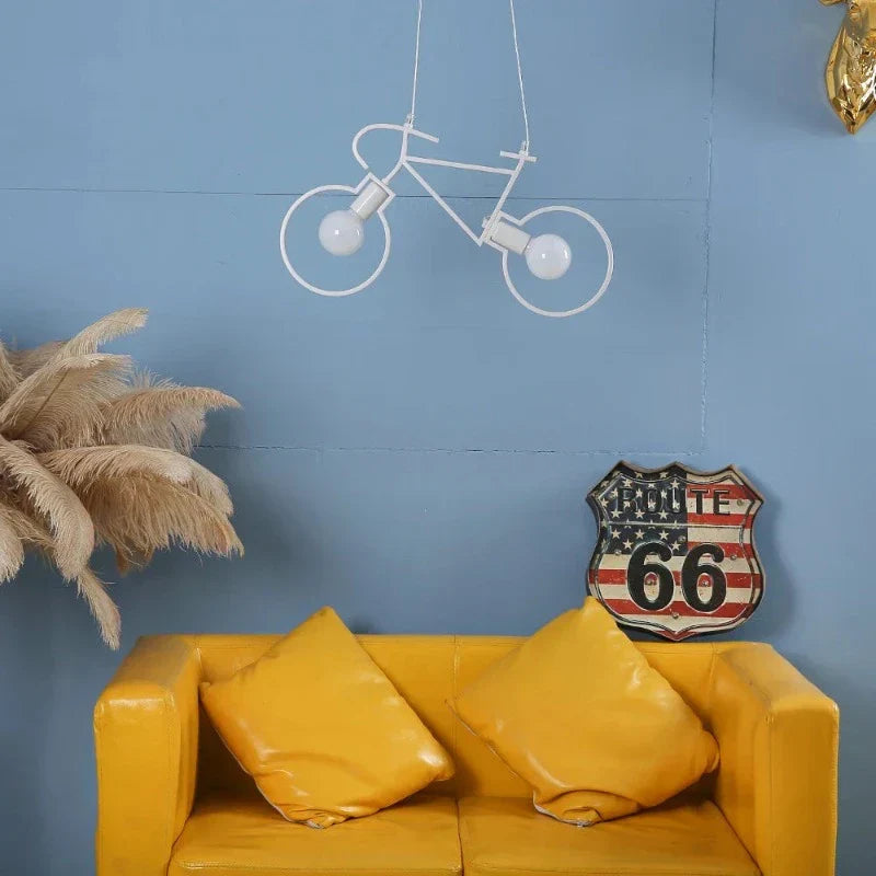 CycleGlow – Lampe suspendue inspirée du vélo