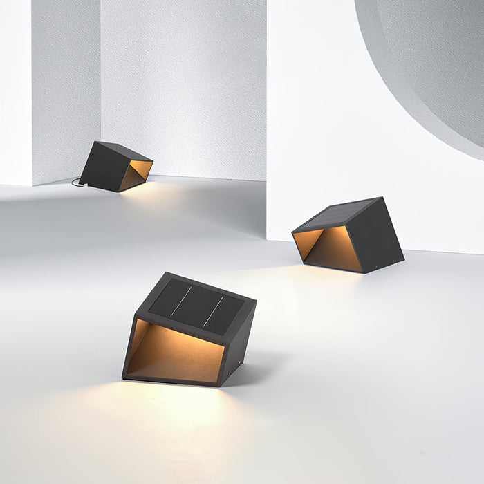 LumeCube – Lampe de jardin solaire moderne