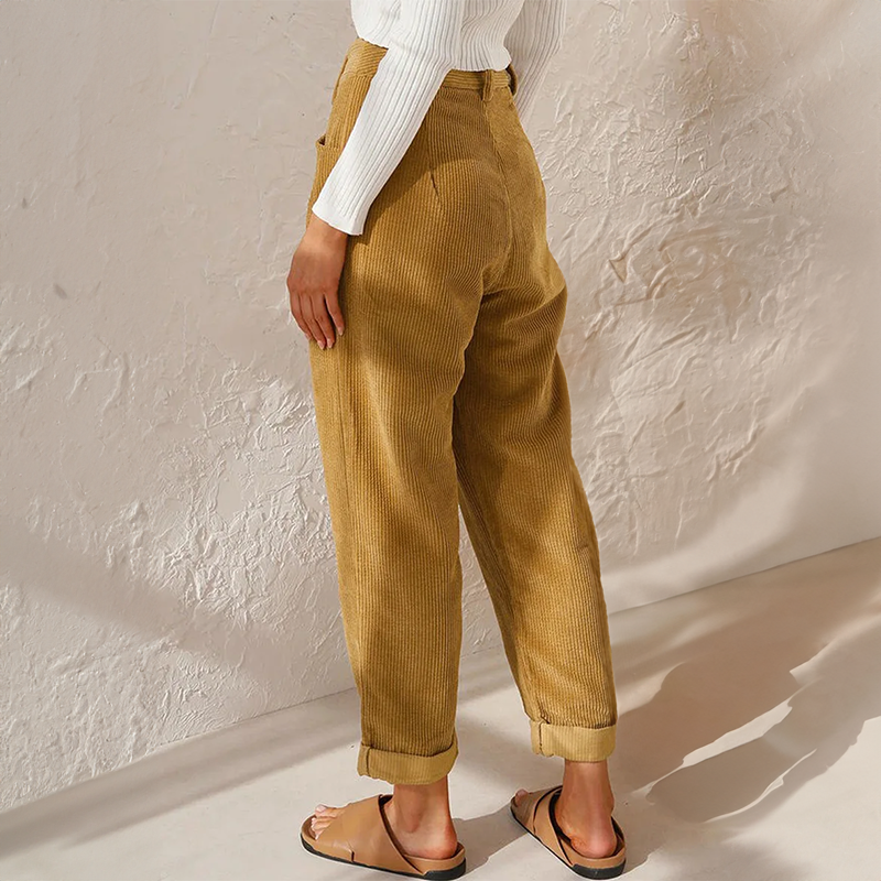 Klair - Pantalons en velours côtelé taille haute à coupe ample