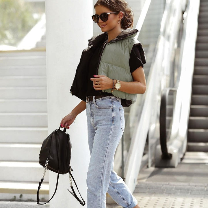 Nanna - Gilet sans manches courte avec col haut et fermeture éclair