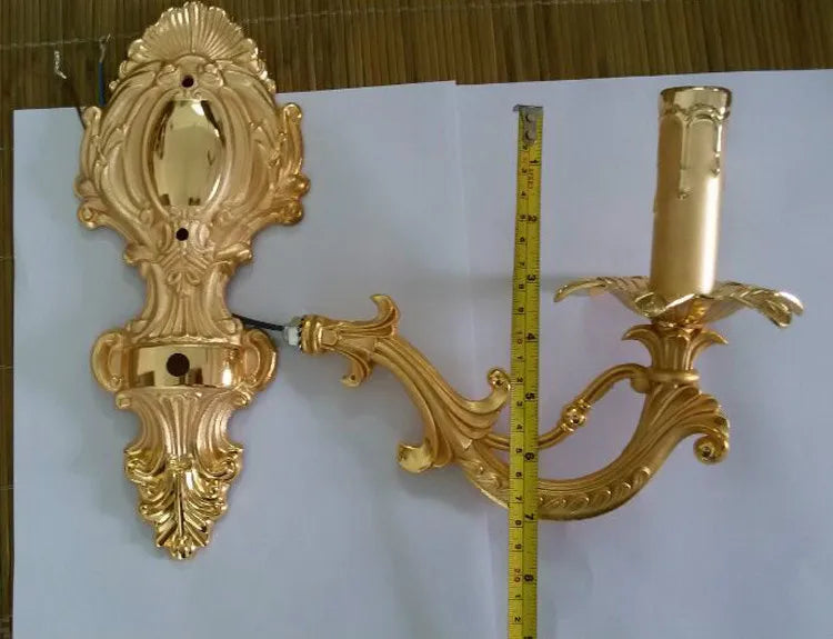 RegalGlow - Applique baroque en or avec centres en cristal