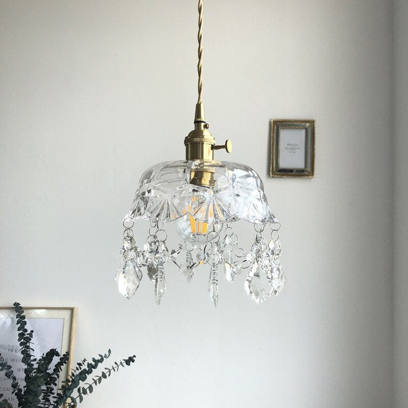 LumiGlace - Pendentif élégant avec un design en verre cristal transparent