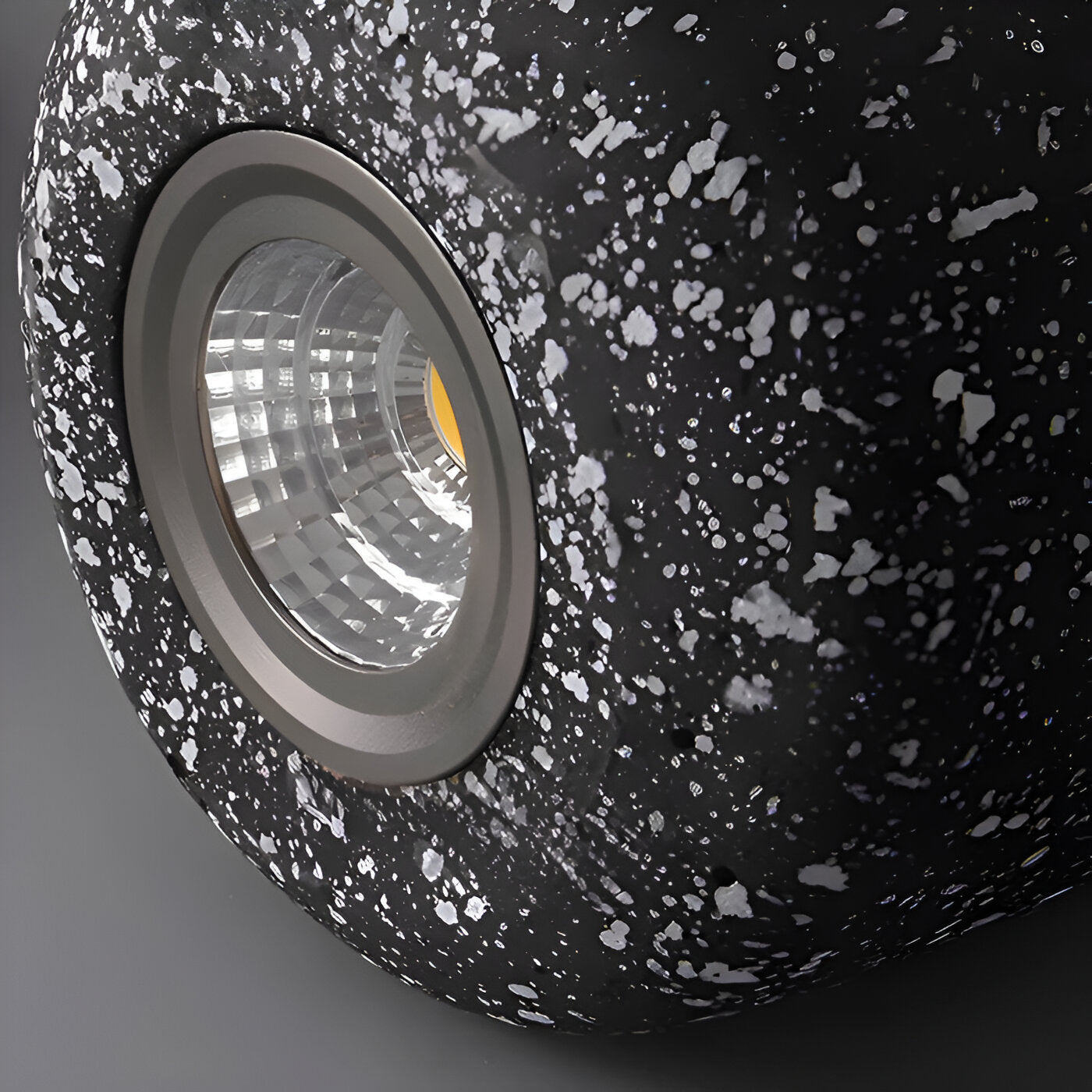 GrayoGlow – Luminaire suspendu antidérapant avec un bord moderne doux