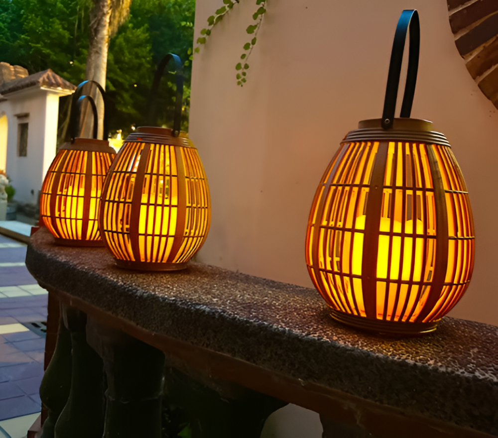 Lanterne solaire SunWeave en rotin élégant – Éclairage sophistiqué pour une ambiance extérieure