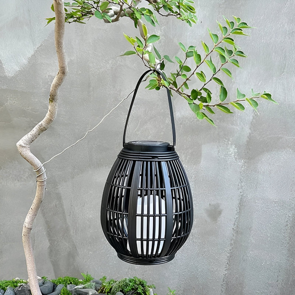 Lanterne solaire SunWeave en rotin élégant – Éclairage sophistiqué pour une ambiance extérieure