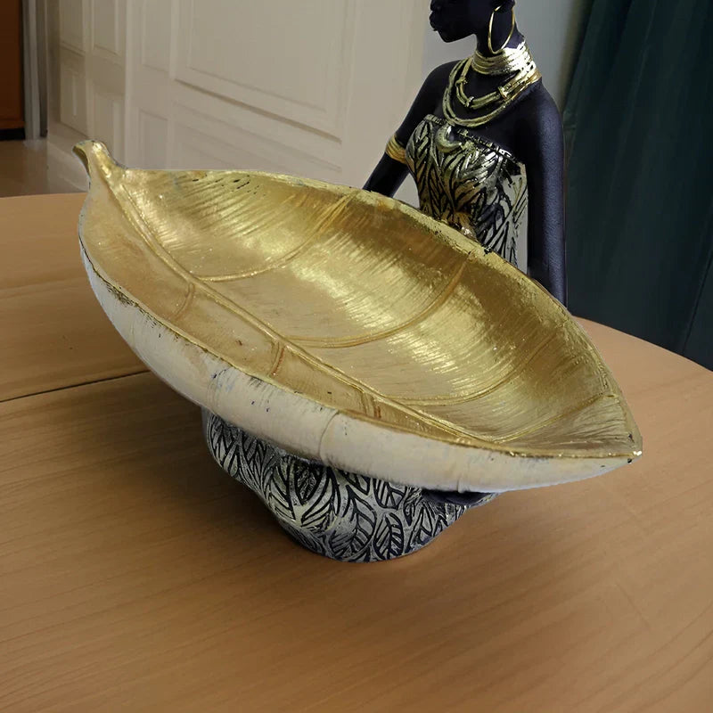 Sculpture Femme Exotique avec Organisateur de Clés – Solution de Rangement Artistique