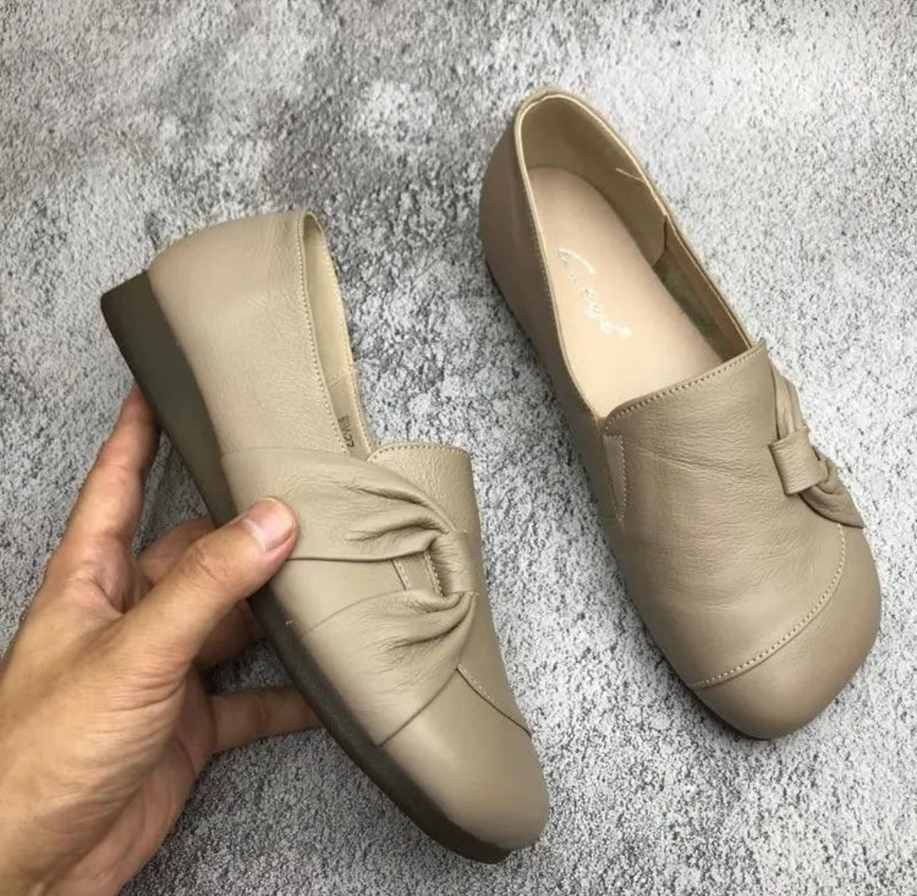 Fatima - Chaussures à enfiler pour femme avec boucle élégante