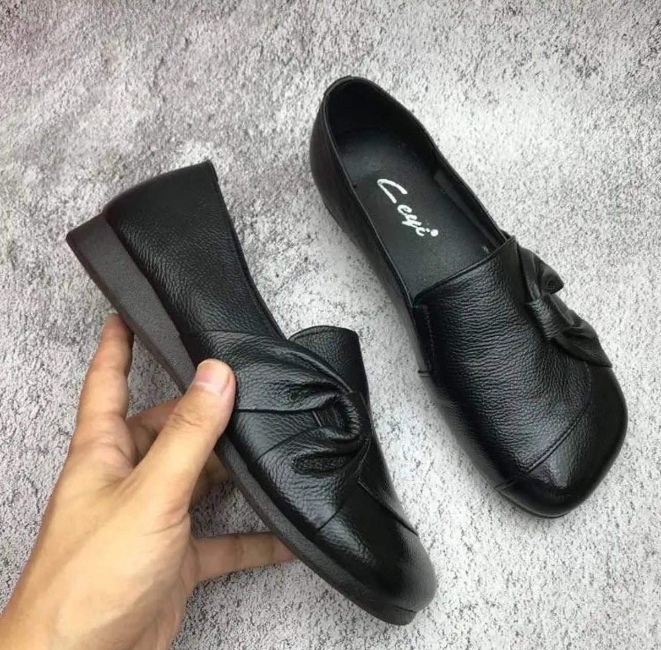 Fatima - Chaussures à enfiler pour femme avec boucle élégante