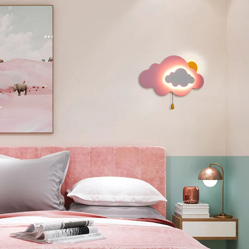 Lampe Murale SolSky – Lampe en forme de ciel fantaisiste avec motif de soleil joyeux pour la chambre d'enfant