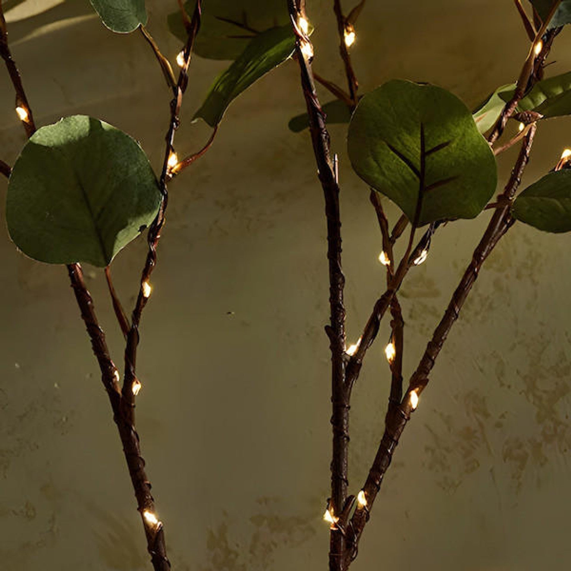 OliveLume - Lampe LED au design naturel en forme de branche d'olivier
