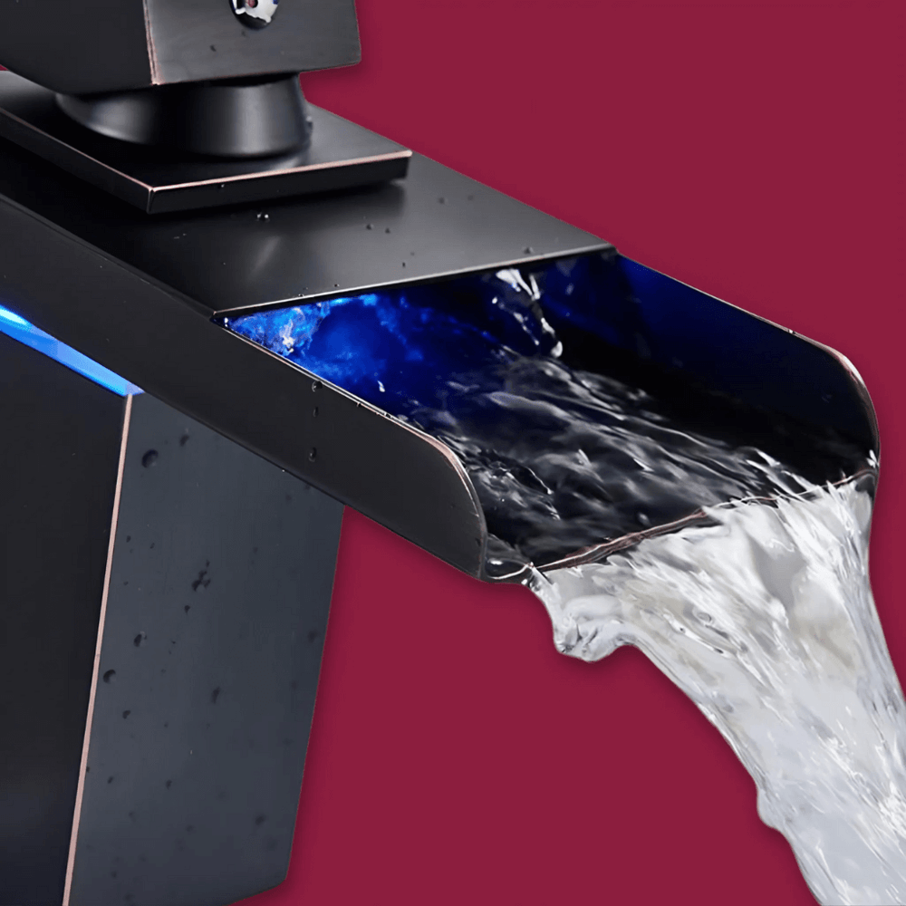 AquaGlow - Robinet de lavabo style cascade avec éclairage LED intégré