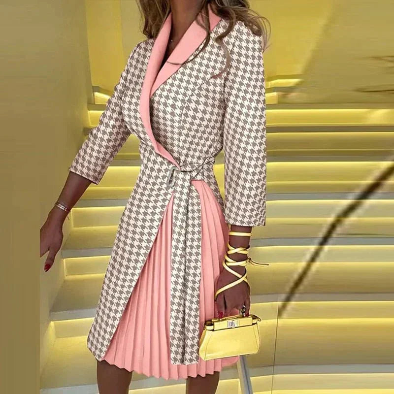 Harley - Haut en style manteau sophistiqué et robe jupe plissée