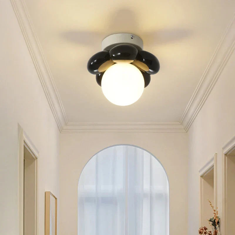 BloomGlow – Lampe de plafond moderne avec boule en verre