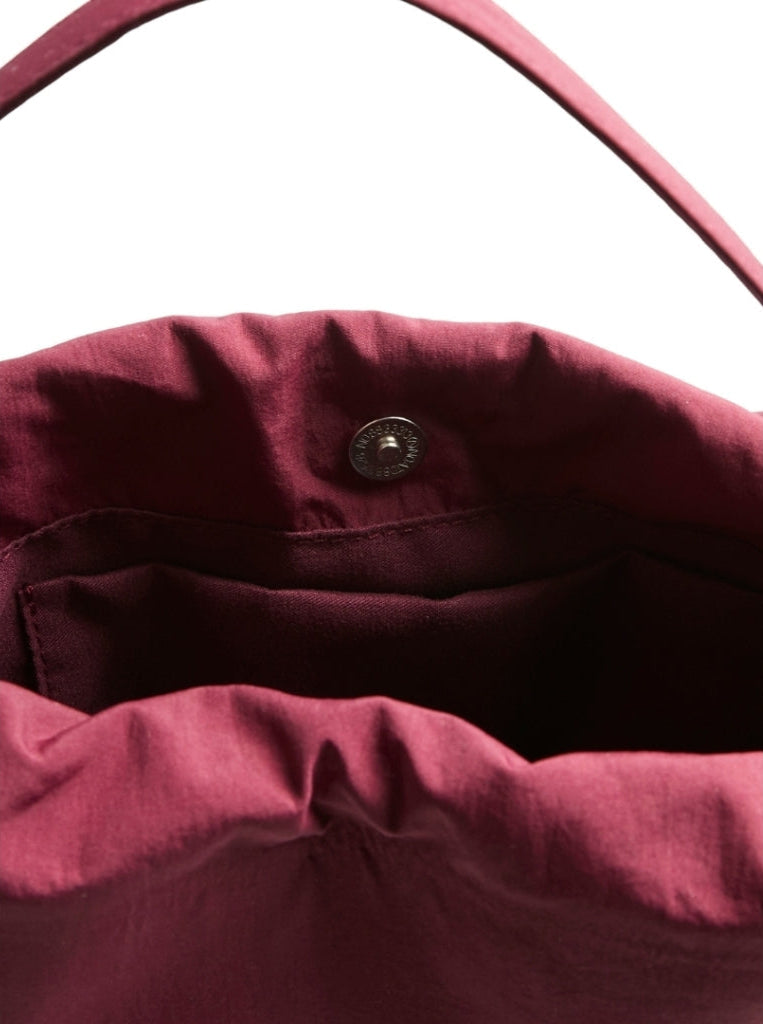 TawnyCharm Sacoche Structurée – Élégant Accessoire Rouge Bordeaux
